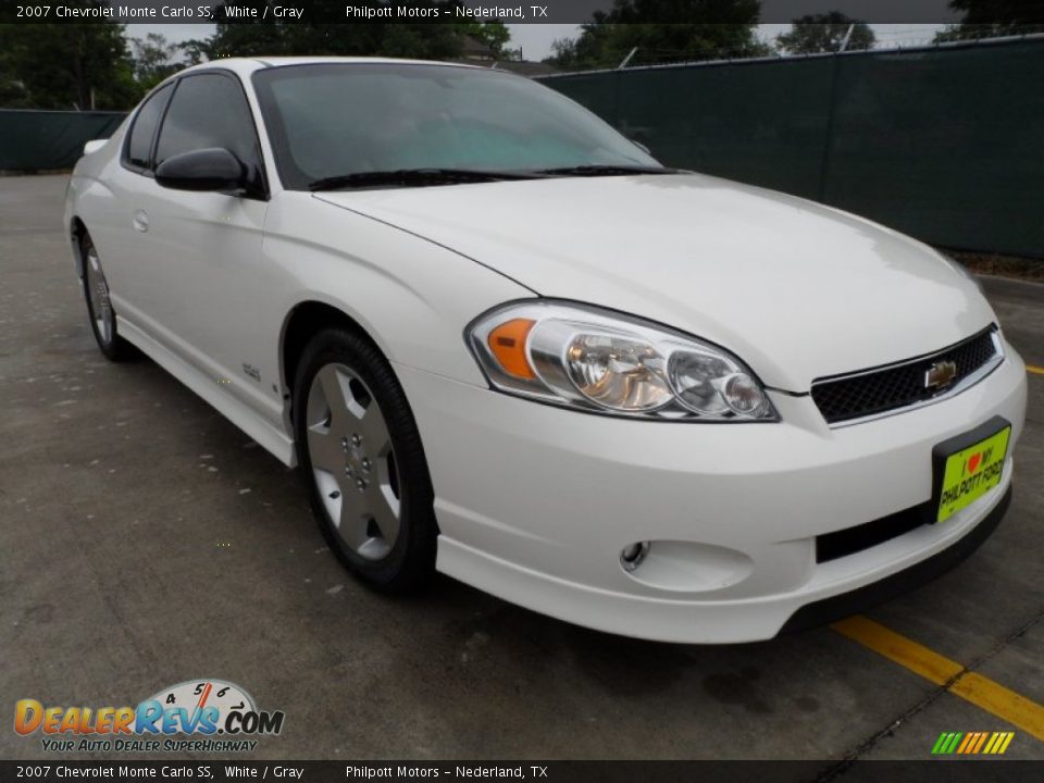 2007 Chevrolet Monte Carlo SS White / Gray Photo #1