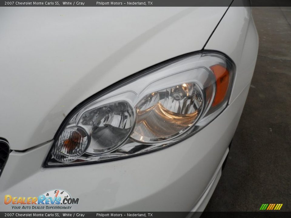 2007 Chevrolet Monte Carlo SS White / Gray Photo #9
