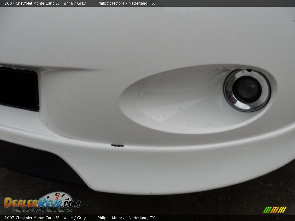 2007 Chevrolet Monte Carlo SS White / Gray Photo #10