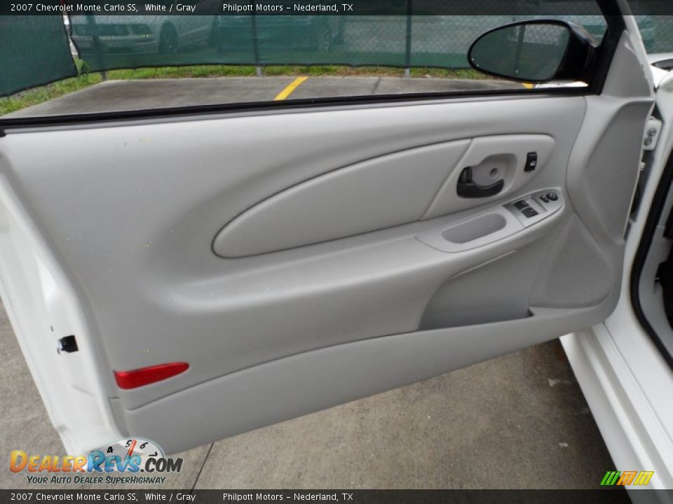 2007 Chevrolet Monte Carlo SS White / Gray Photo #21