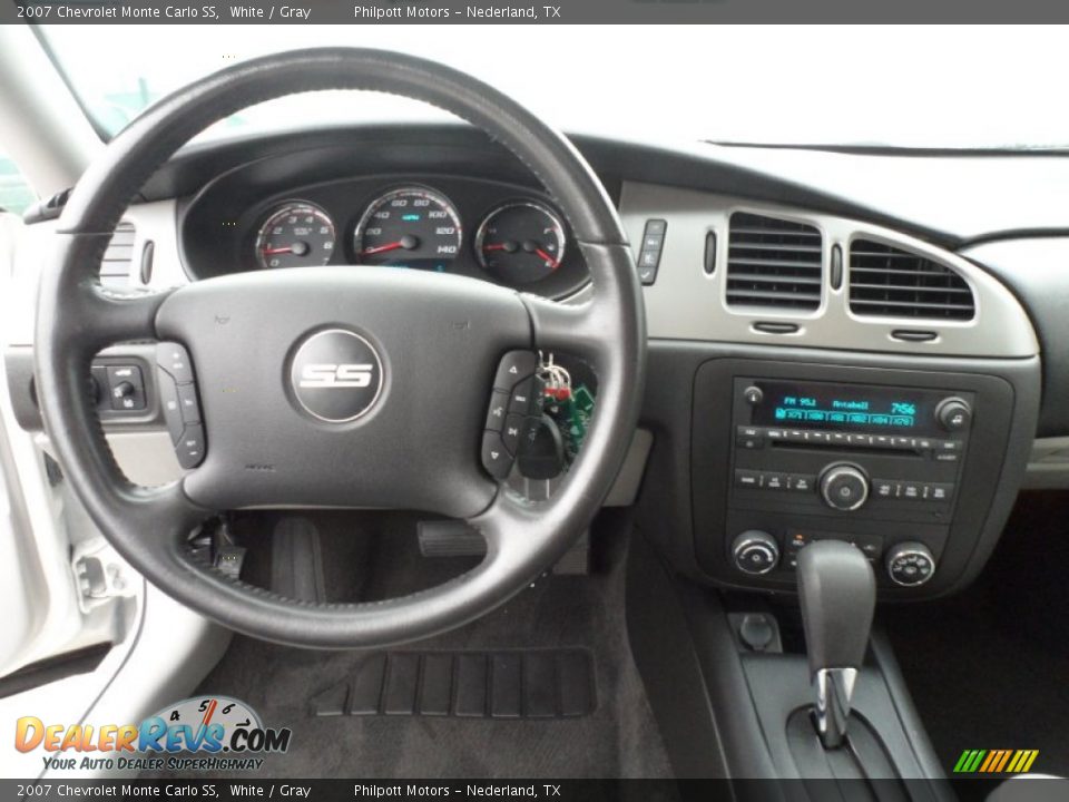 2007 Chevrolet Monte Carlo SS White / Gray Photo #27