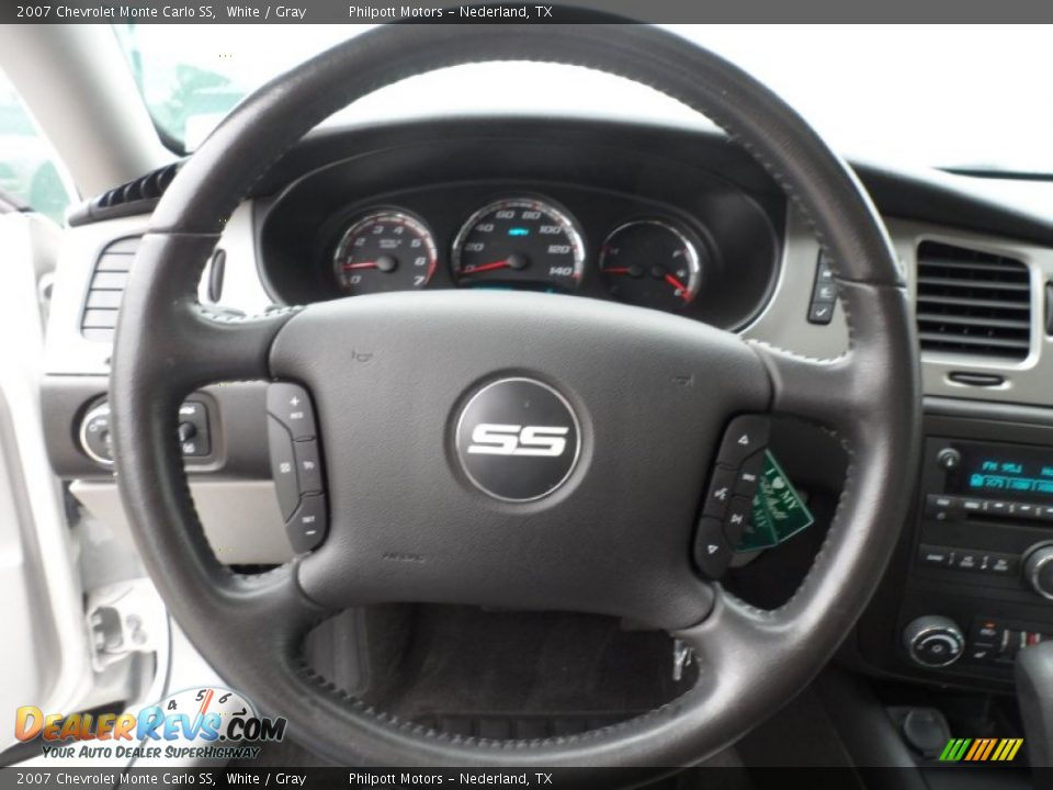 2007 Chevrolet Monte Carlo SS White / Gray Photo #33