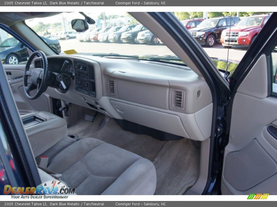 2005 Chevrolet Tahoe LS Dark Blue Metallic / Tan/Neutral Photo #13