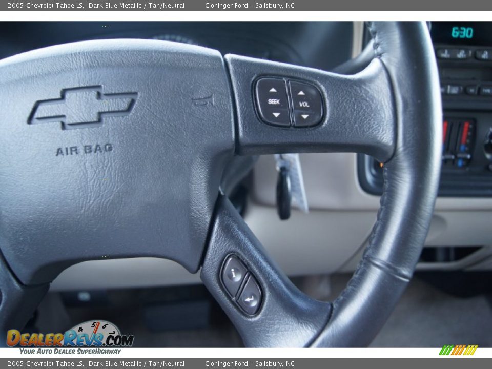 2005 Chevrolet Tahoe LS Dark Blue Metallic / Tan/Neutral Photo #27