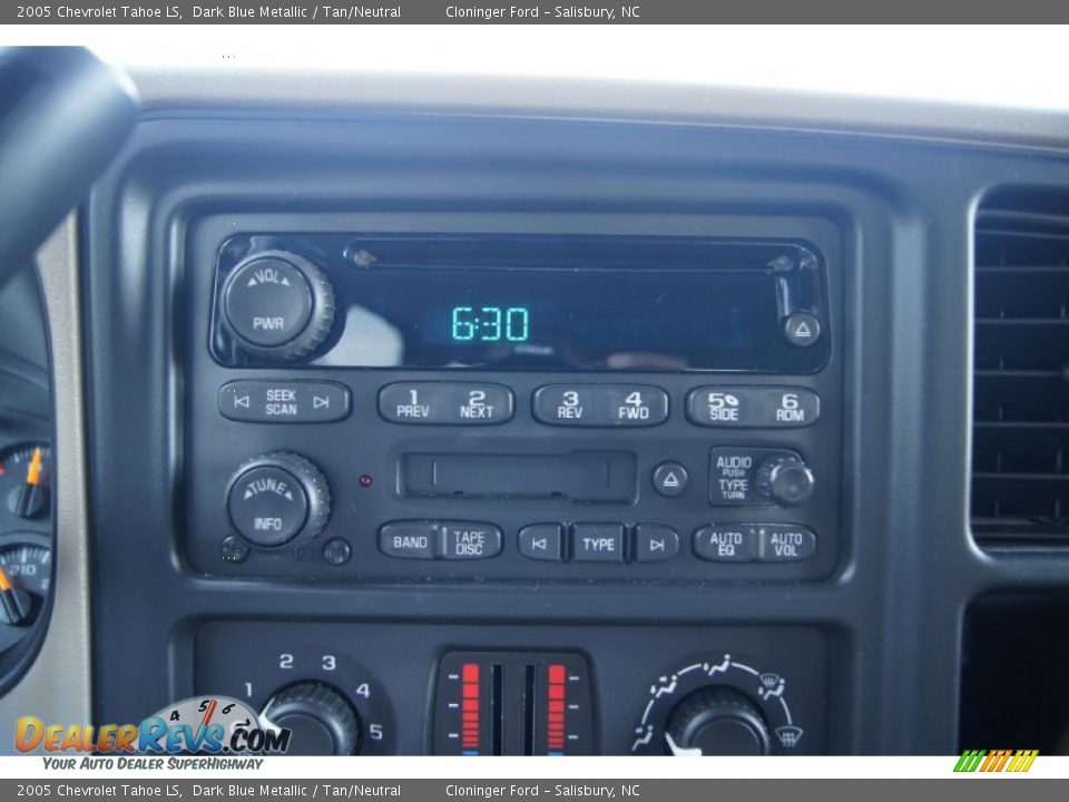 2005 Chevrolet Tahoe LS Dark Blue Metallic / Tan/Neutral Photo #29