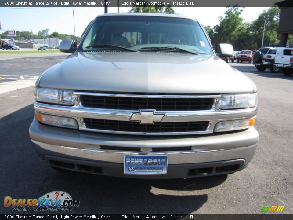 2000 Chevrolet Tahoe LS 4x4 Light Pewter Metallic / Gray Photo #2