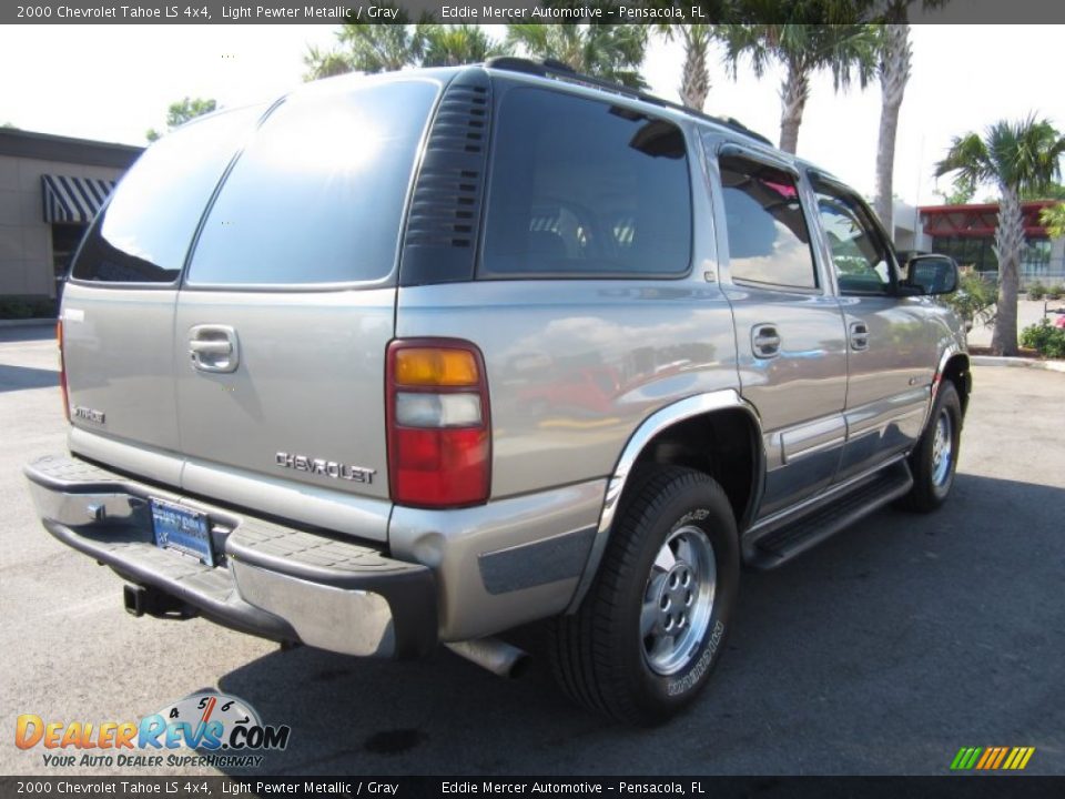 2000 Chevrolet Tahoe LS 4x4 Light Pewter Metallic / Gray Photo #7
