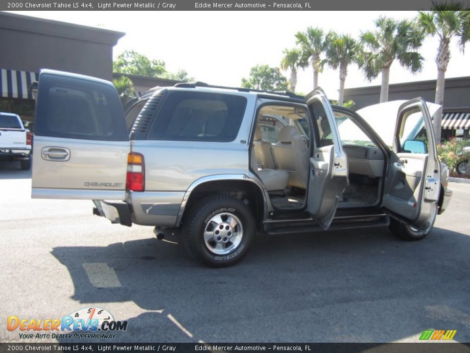 2000 Chevrolet Tahoe LS 4x4 Light Pewter Metallic / Gray Photo #21