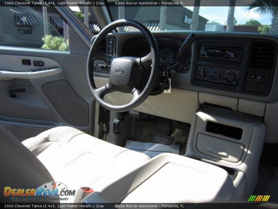 2000 Chevrolet Tahoe LS 4x4 Light Pewter Metallic / Gray Photo #34