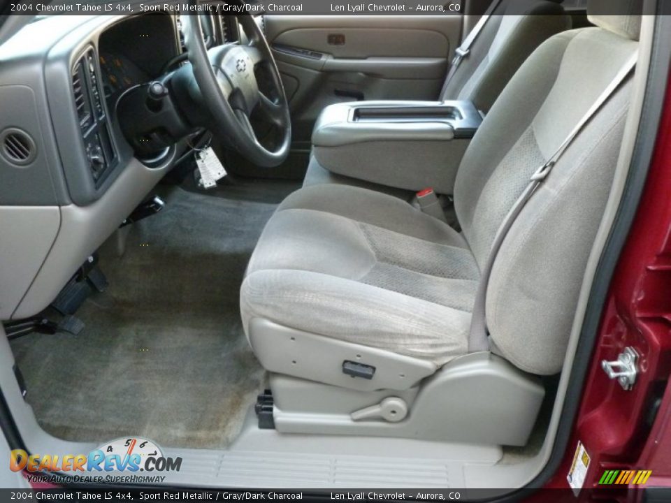 2004 Chevrolet Tahoe LS 4x4 Sport Red Metallic / Gray/Dark Charcoal Photo #9
