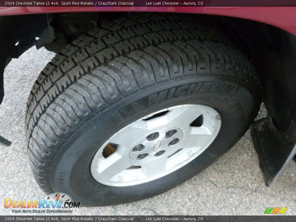 2004 Chevrolet Tahoe LS 4x4 Sport Red Metallic / Gray/Dark Charcoal Photo #19