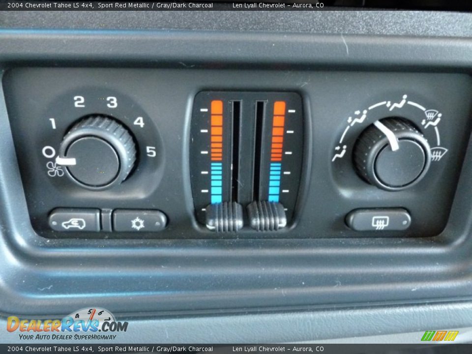 2004 Chevrolet Tahoe LS 4x4 Sport Red Metallic / Gray/Dark Charcoal Photo #25