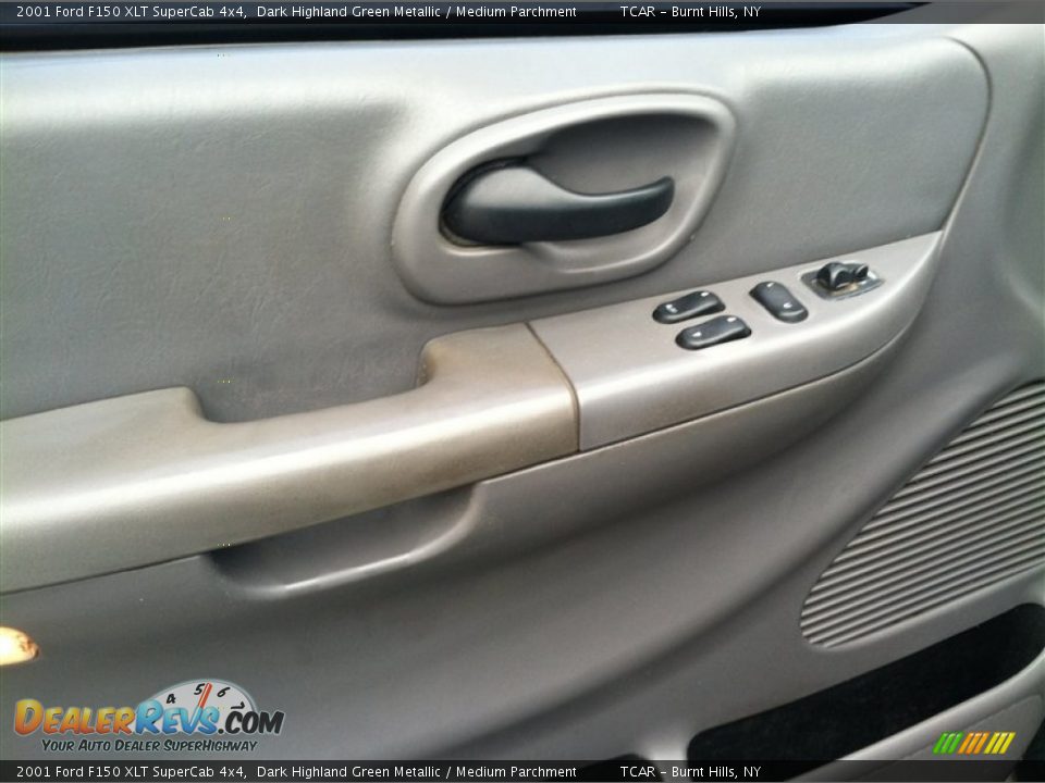 2001 Ford F150 XLT SuperCab 4x4 Dark Highland Green Metallic / Medium Parchment Photo #8