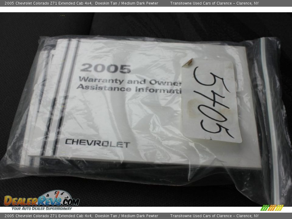2005 Chevrolet Colorado Z71 Extended Cab 4x4 Doeskin Tan / Medium Dark Pewter Photo #4