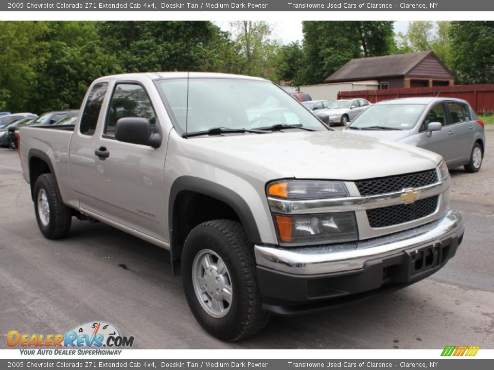 2005 Chevrolet Colorado Z71 Extended Cab 4x4 Doeskin Tan / Medium Dark Pewter Photo #15