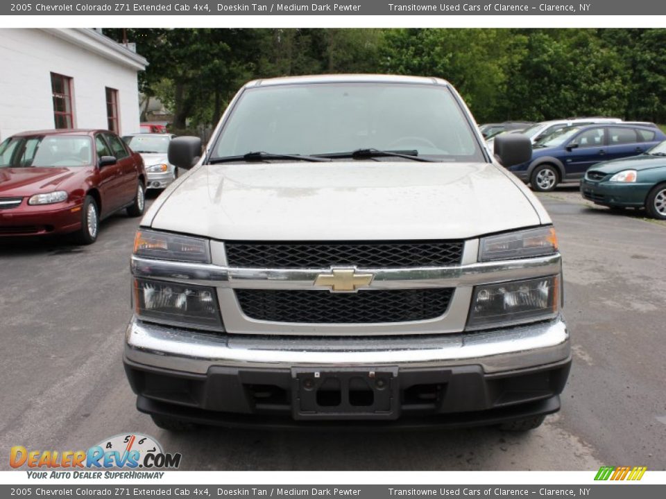 2005 Chevrolet Colorado Z71 Extended Cab 4x4 Doeskin Tan / Medium Dark Pewter Photo #16