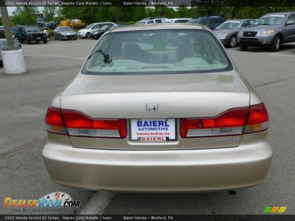 2002 Honda Accord EX Sedan Naples Gold Metallic / Ivory Photo #6