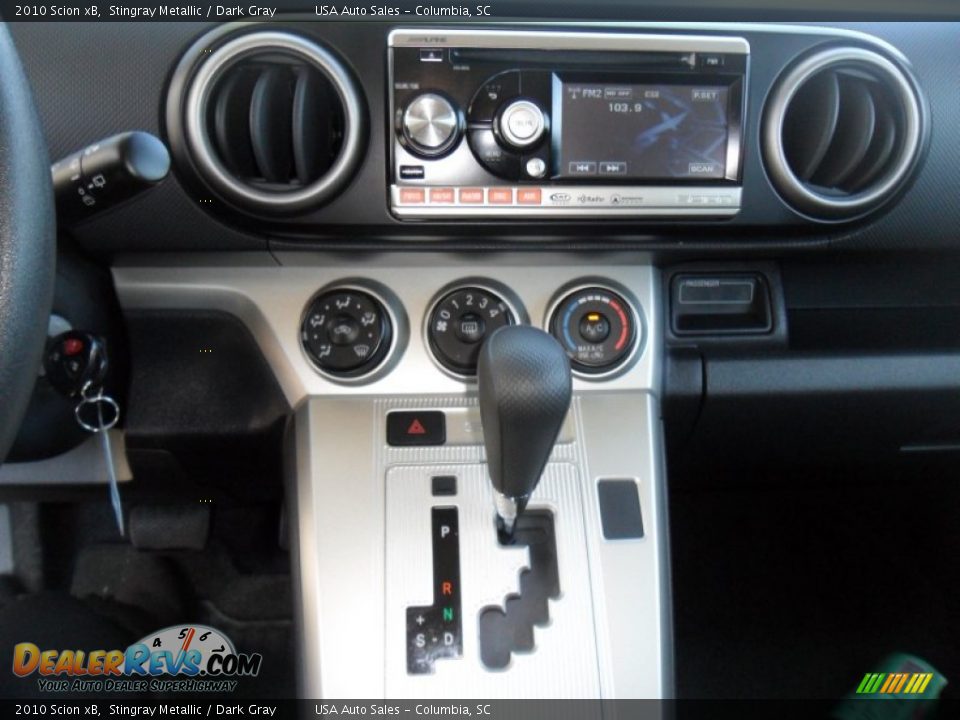 2010 Scion xB Stingray Metallic / Dark Gray Photo #23