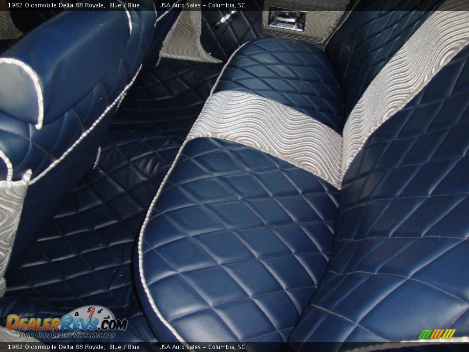 1982 Oldsmobile Delta 88 Royale Blue / Blue Photo #15