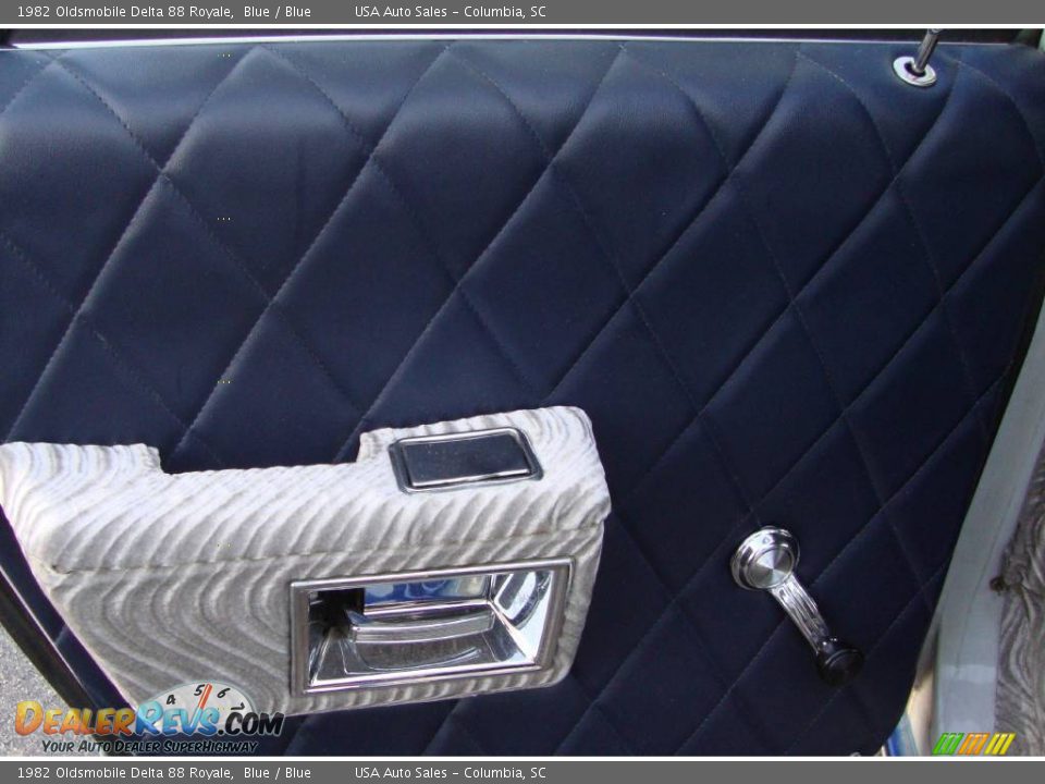 1982 Oldsmobile Delta 88 Royale Blue / Blue Photo #30