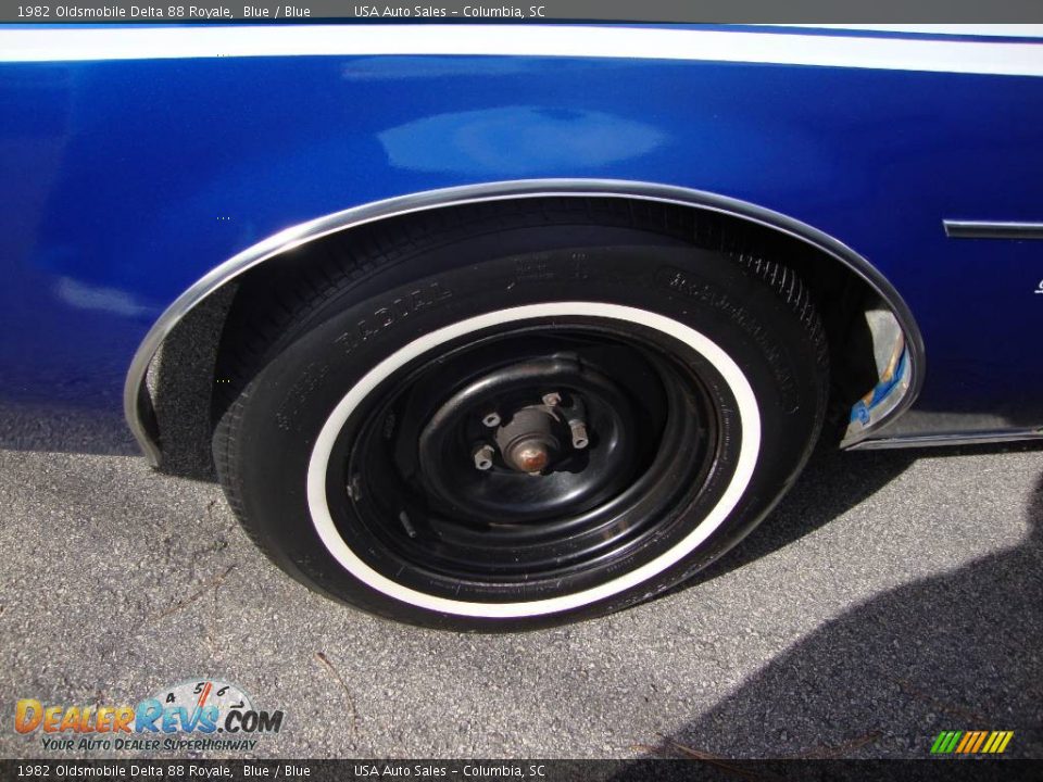 1982 Oldsmobile Delta 88 Royale Blue / Blue Photo #34
