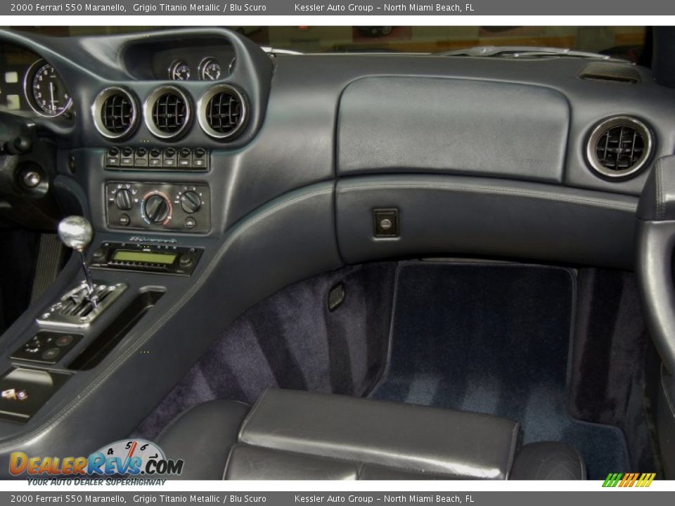 Dashboard of 2000 Ferrari 550 Maranello Photo #19