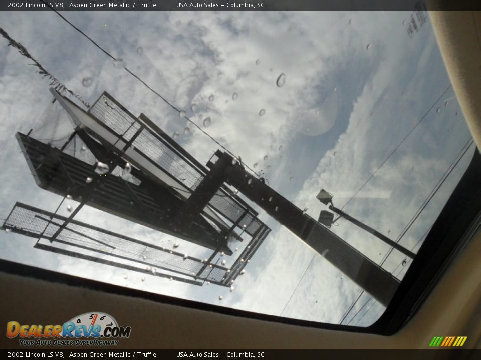 2002 Lincoln LS V8 Aspen Green Metallic / Truffle Photo #7