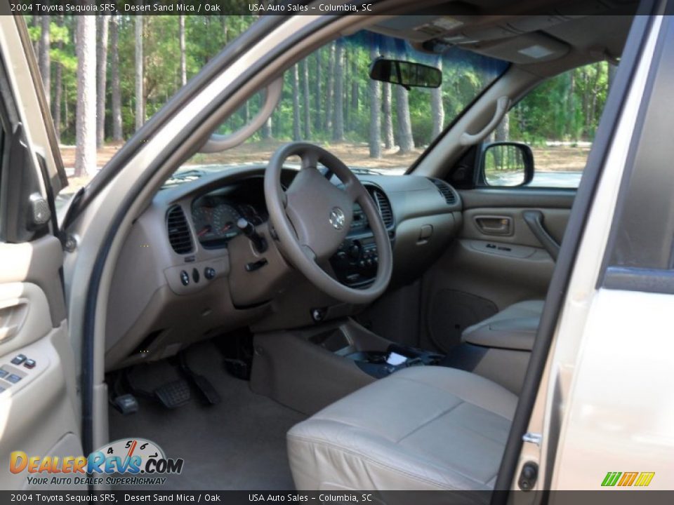 2004 Toyota Sequoia SR5 Desert Sand Mica / Oak Photo #14