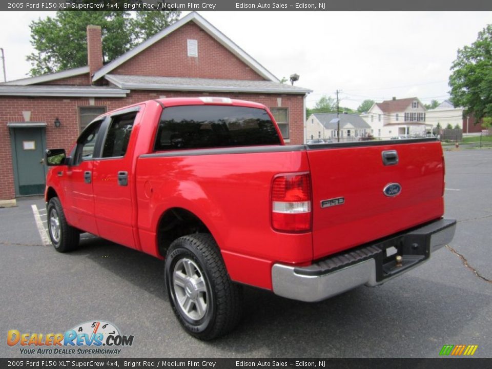 2005 Ford F150 XLT SuperCrew 4x4 Bright Red / Medium Flint Grey Photo #5