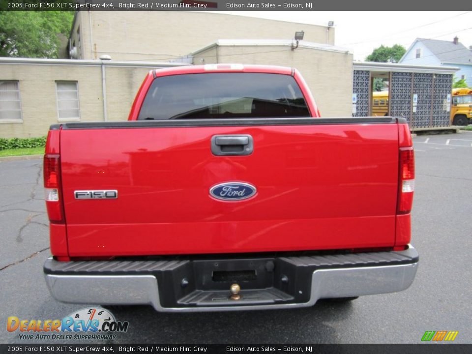 2005 Ford F150 XLT SuperCrew 4x4 Bright Red / Medium Flint Grey Photo #6