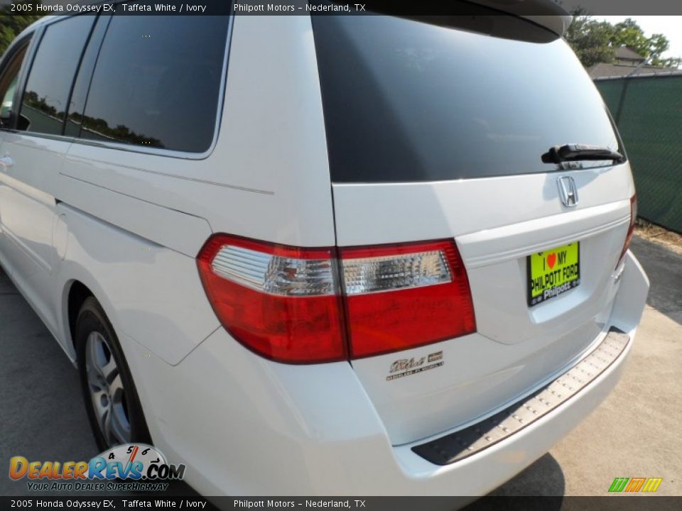 2005 Honda Odyssey EX Taffeta White / Ivory Photo #20