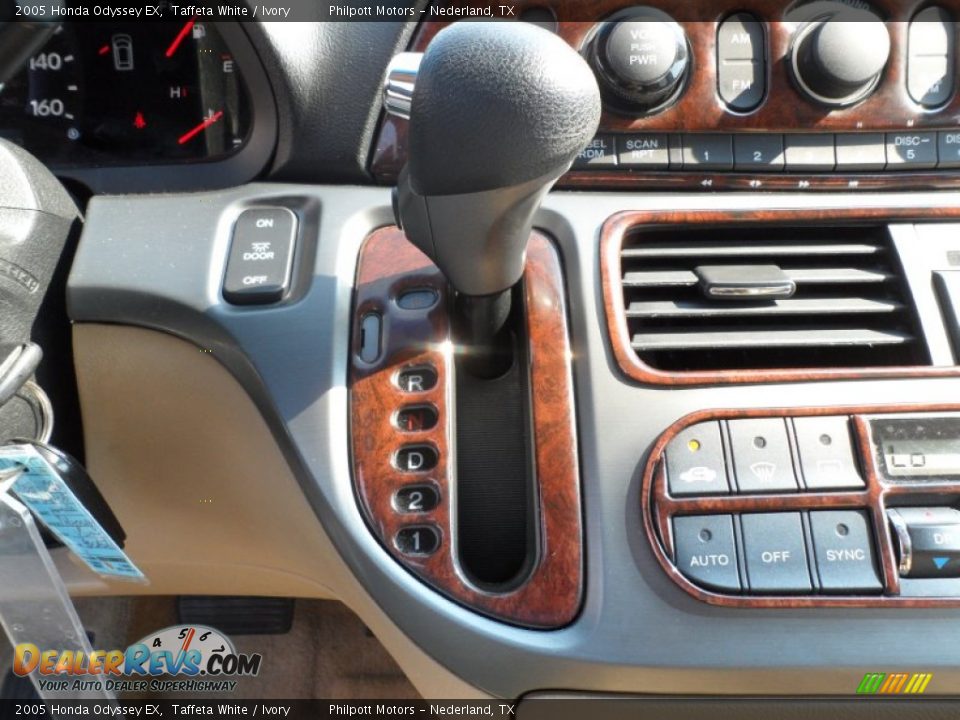 2005 Honda Odyssey EX Taffeta White / Ivory Photo #36