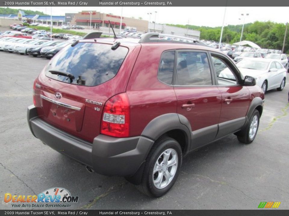 2009 Hyundai Tucson SE V6 Mesa Red / Gray Photo #9