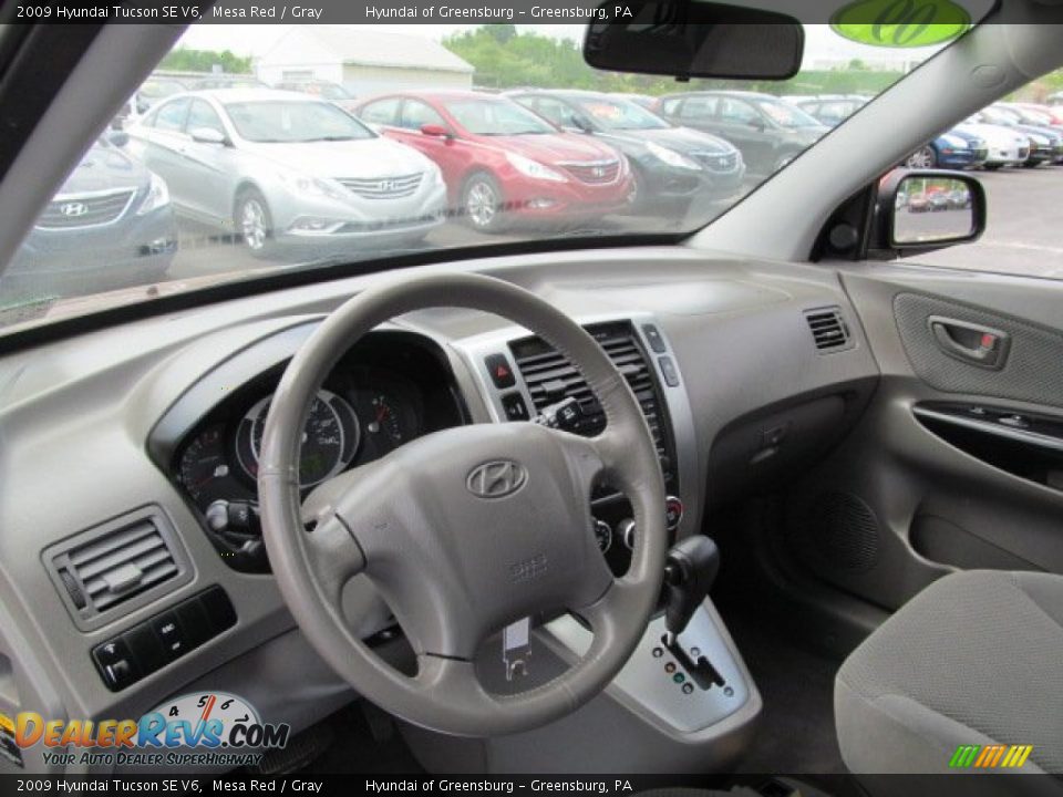 2009 Hyundai Tucson SE V6 Mesa Red / Gray Photo #14