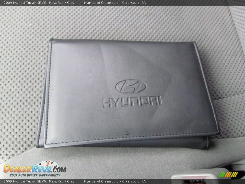 2009 Hyundai Tucson SE V6 Mesa Red / Gray Photo #22