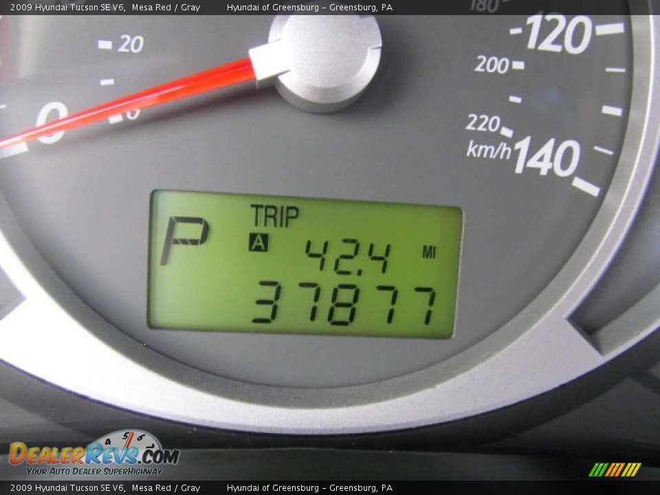 2009 Hyundai Tucson SE V6 Mesa Red / Gray Photo #24