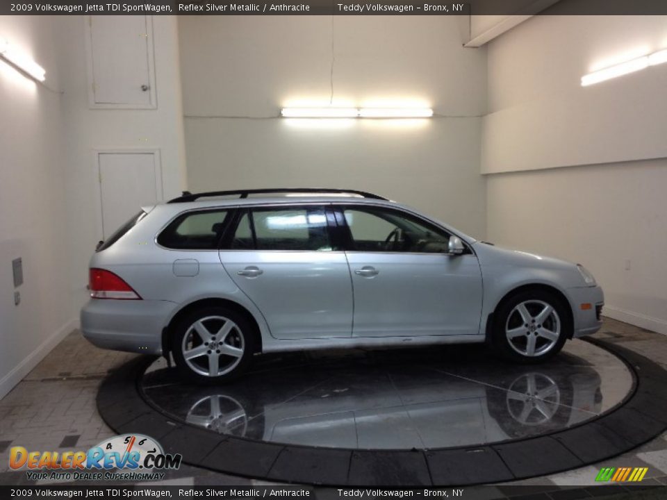 2009 Volkswagen Jetta TDI SportWagen Reflex Silver Metallic / Anthracite Photo #3