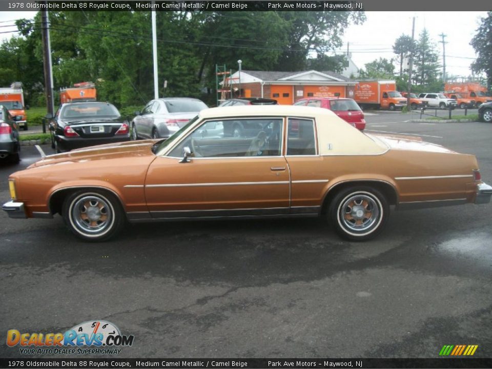 Medium Camel Metallic 1978 Oldsmobile Delta 88 Royale Coupe Photo #2