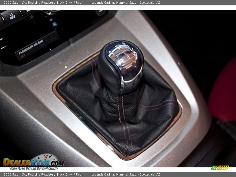 2009 Saturn Sky Red Line Roadster Shifter Photo #17