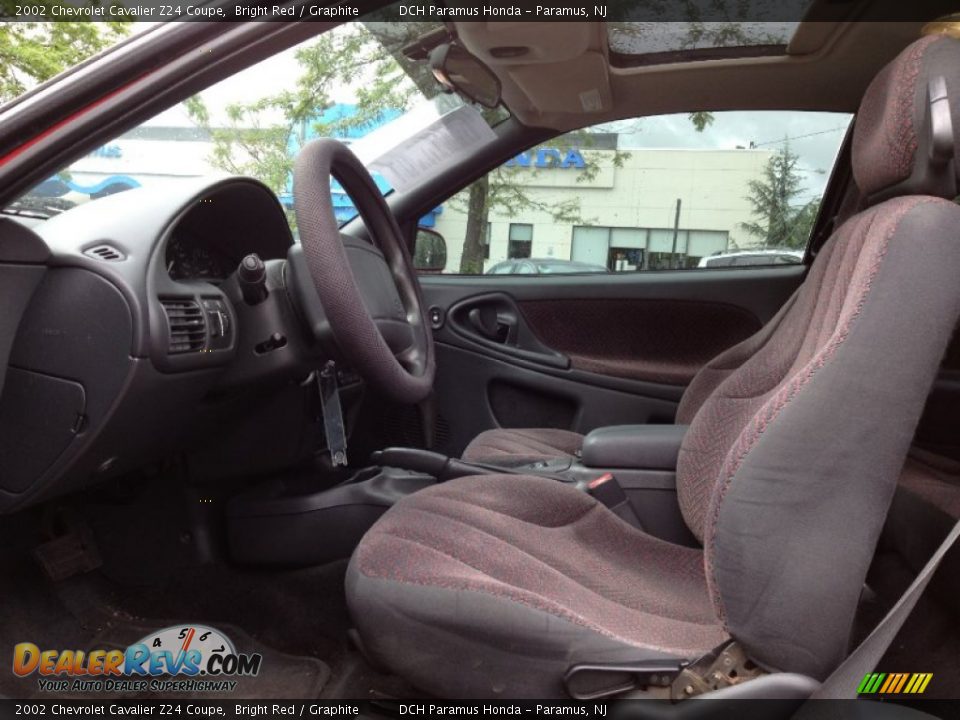 2002 Chevrolet Cavalier Z24 Coupe Bright Red / Graphite Photo #18