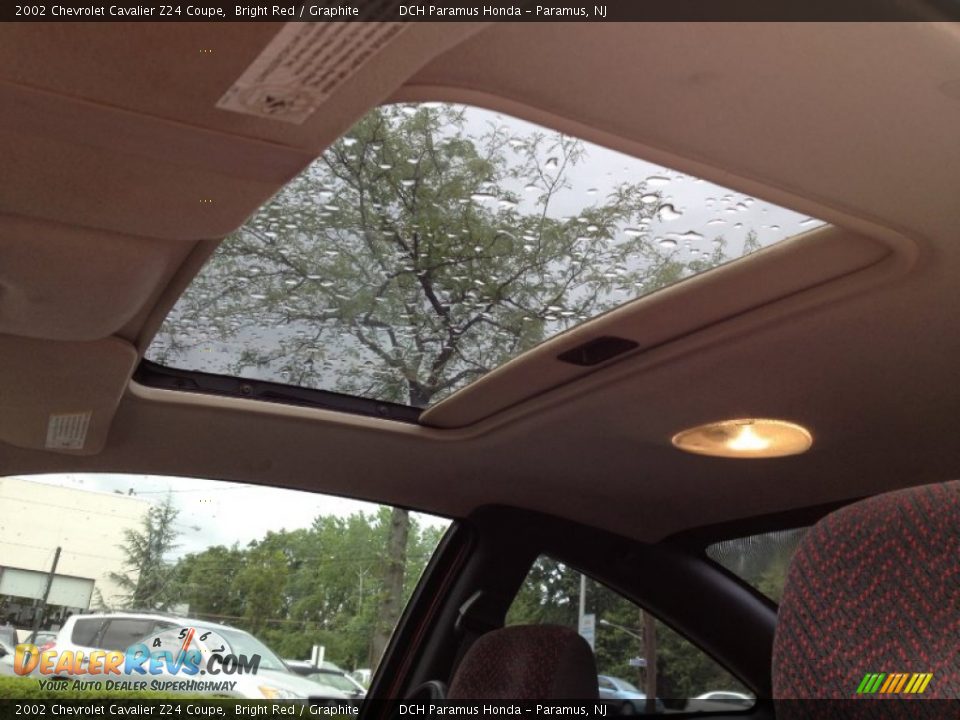 Sunroof of 2002 Chevrolet Cavalier Z24 Coupe Photo #21