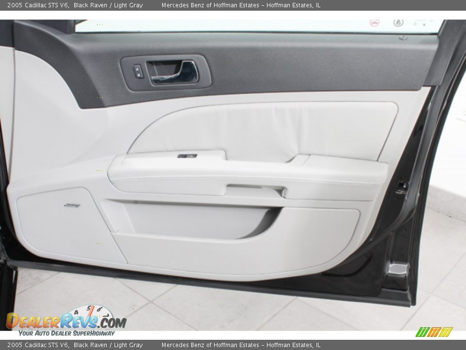 2005 Cadillac STS V6 Black Raven / Light Gray Photo #12