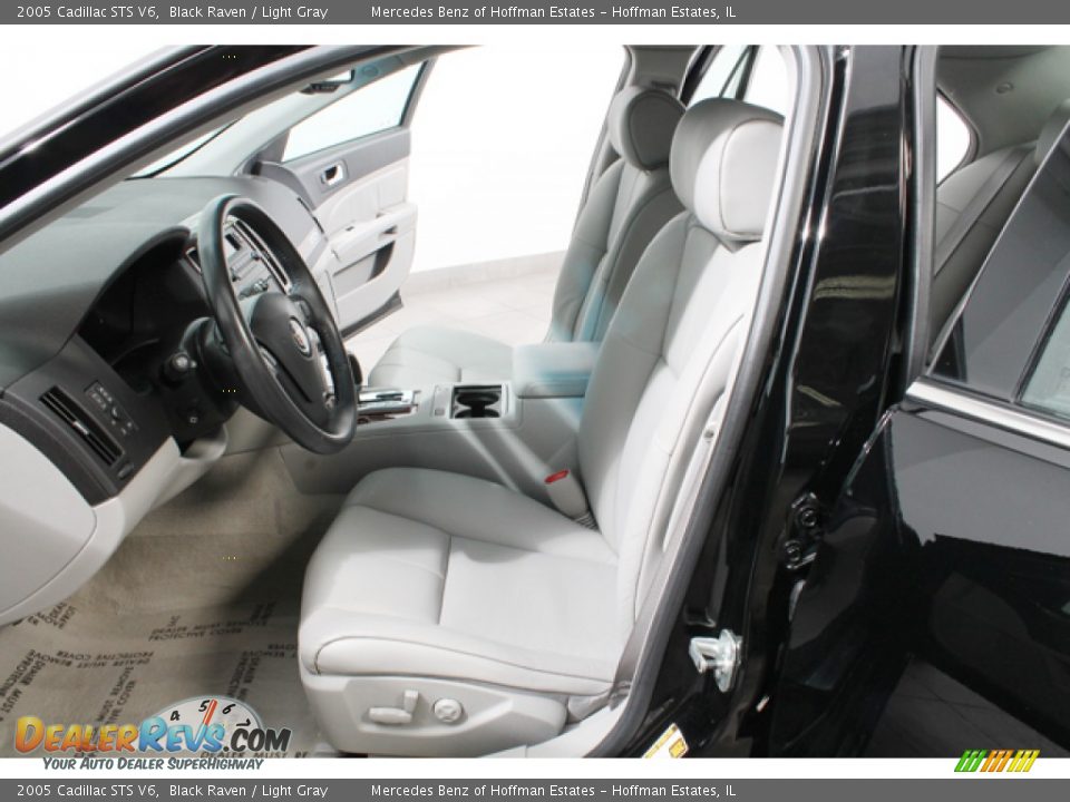 2005 Cadillac STS V6 Black Raven / Light Gray Photo #17