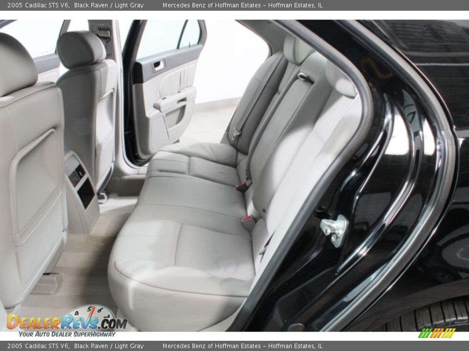2005 Cadillac STS V6 Black Raven / Light Gray Photo #18