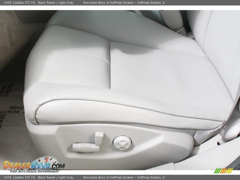 2005 Cadillac STS V6 Black Raven / Light Gray Photo #19