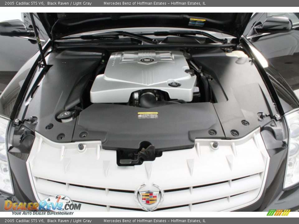 2005 Cadillac STS V6 Black Raven / Light Gray Photo #22