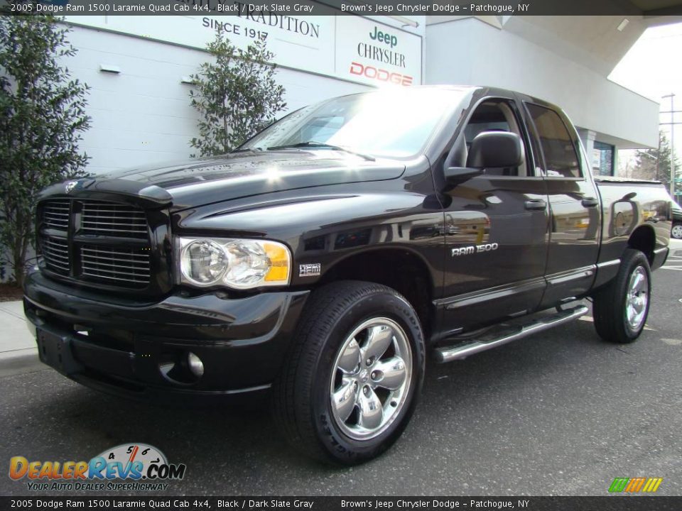 2005 Dodge Ram 1500 Laramie Quad Cab 4x4 Black / Dark Slate Gray Photo #2