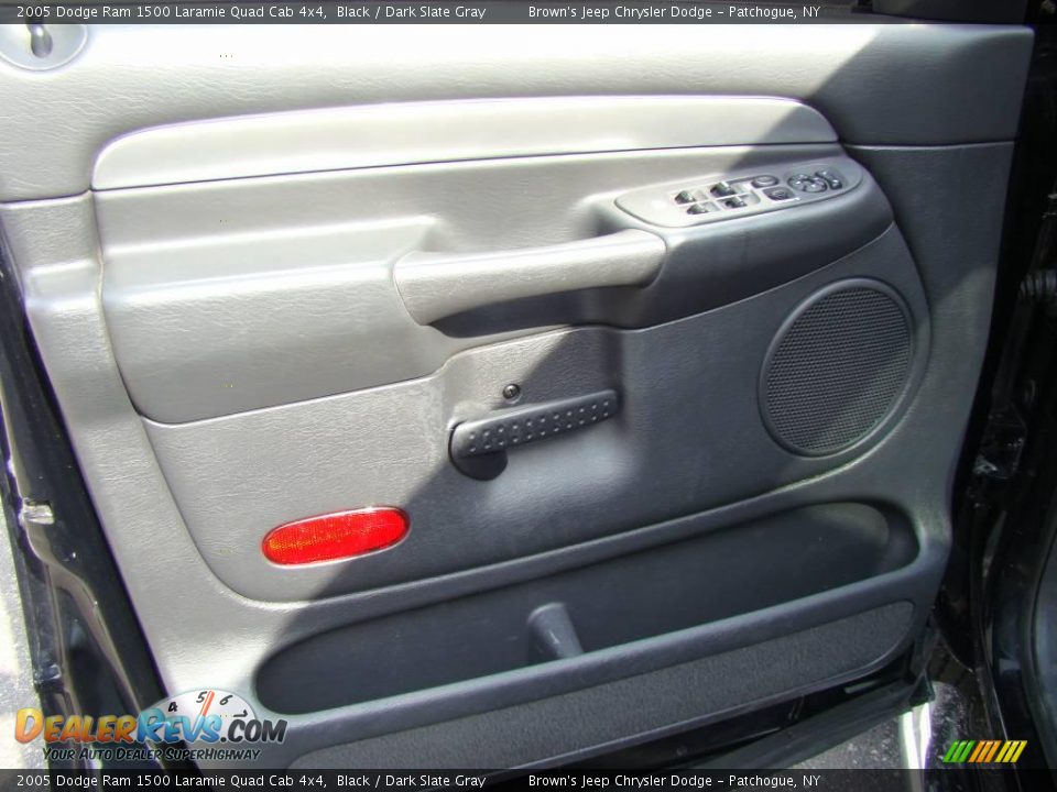 2005 Dodge Ram 1500 Laramie Quad Cab 4x4 Black / Dark Slate Gray Photo #7