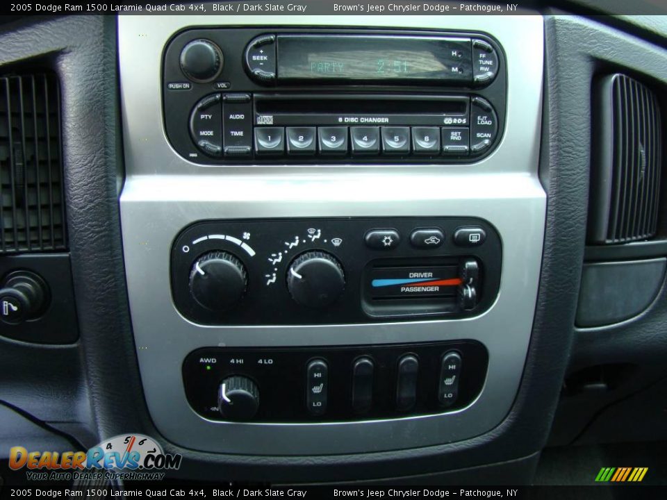 2005 Dodge Ram 1500 Laramie Quad Cab 4x4 Black / Dark Slate Gray Photo #13