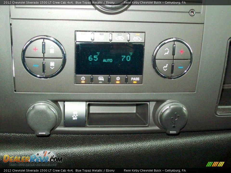 Controls of 2012 Chevrolet Silverado 1500 LT Crew Cab 4x4 Photo #22